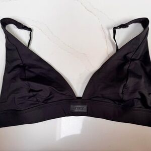 SKIMS Signature Swim Plunge Bikini Top